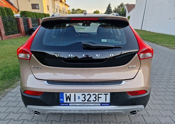 Volvo V40 cena 89000 przebieg: 14990, rok produkcji 2017 z Brodnica małe 172